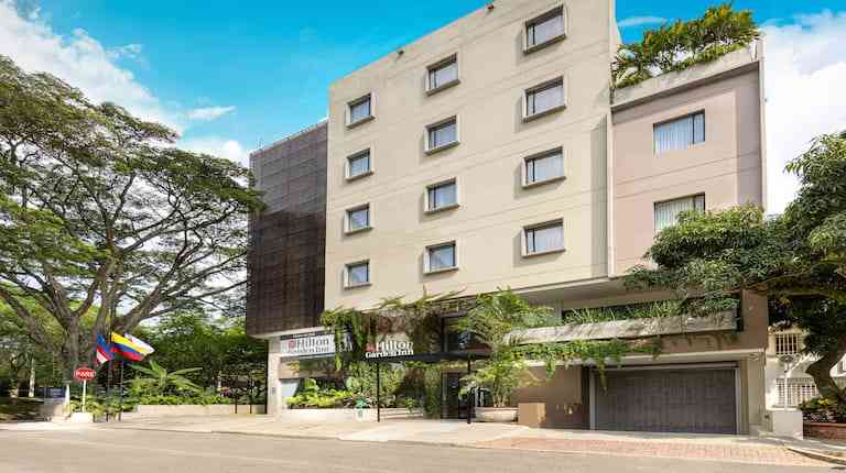 Descubre La Comodidad Y Lujo En Hotel Ms Ciudad Jard N Y Hilton Garden