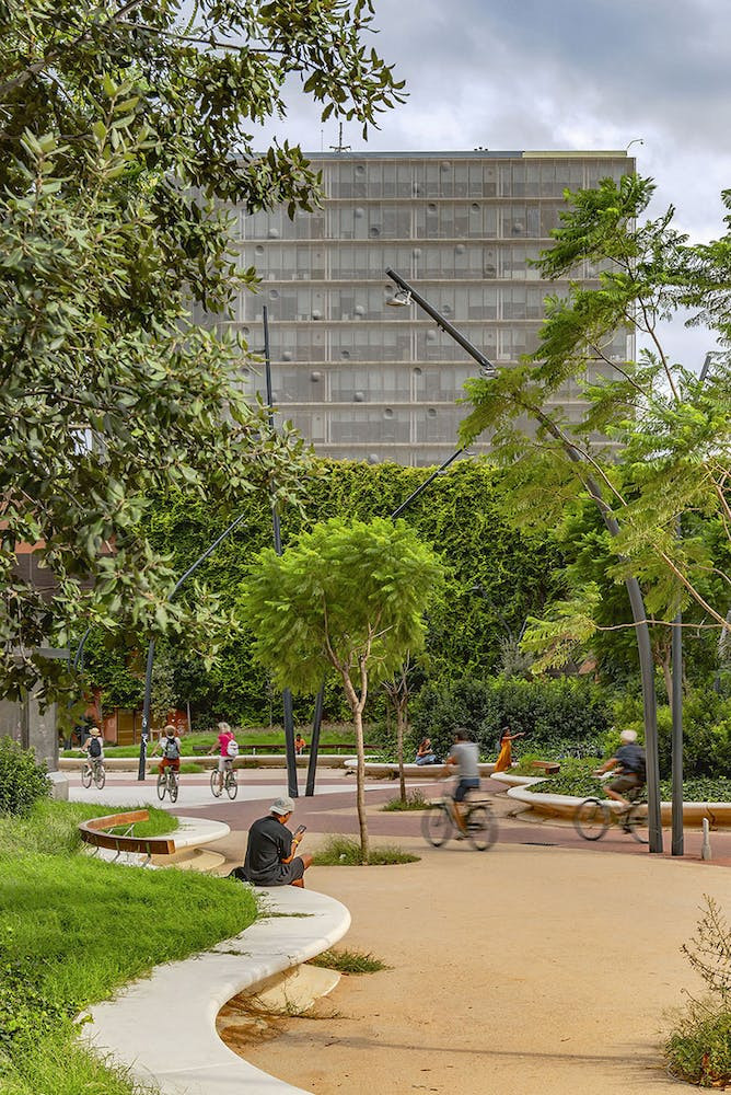 Explorando los encantadores jardines de Ca l Aranyó CoJardin